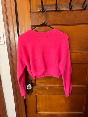Zara Cropped Crewneck Sweater - Bright Pink - So soft! Size small